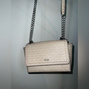 Guess beige purse